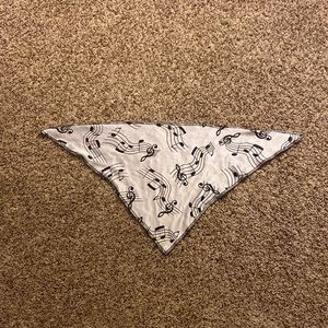 Music note scarf